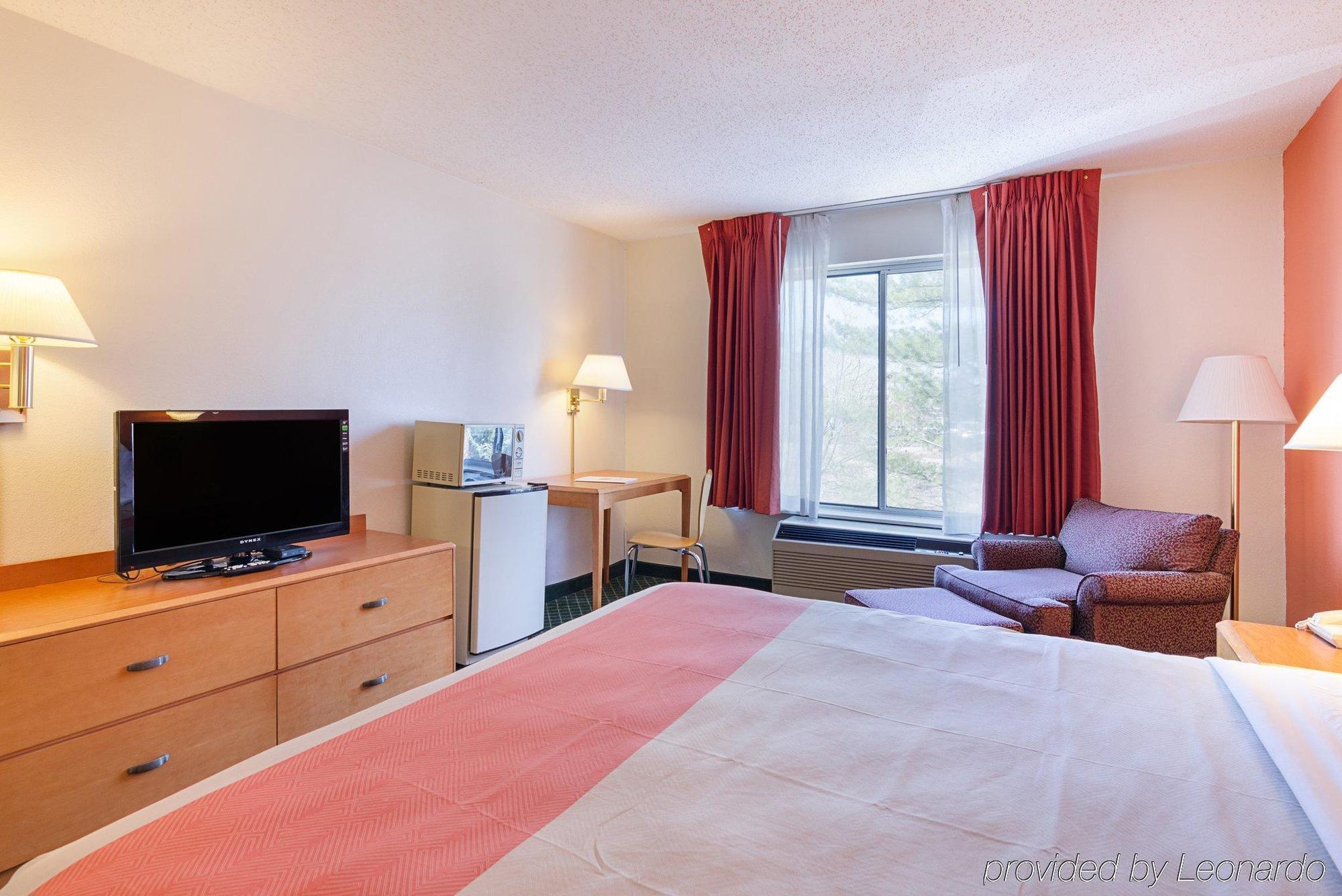 Econo Lodge Inn & Suites Johnson City Εξωτερικό φωτογραφία