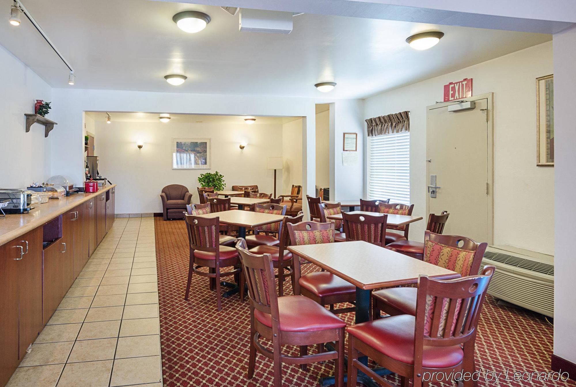 Econo Lodge Inn & Suites Johnson City Εξωτερικό φωτογραφία