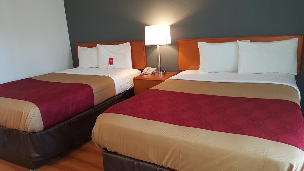 Econo Lodge Inn & Suites Johnson City Εξωτερικό φωτογραφία