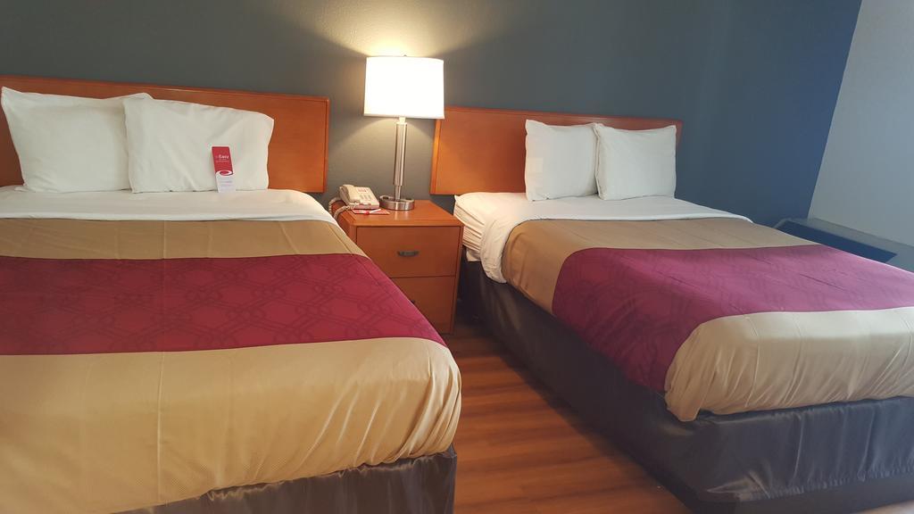 Econo Lodge Inn & Suites Johnson City Εξωτερικό φωτογραφία