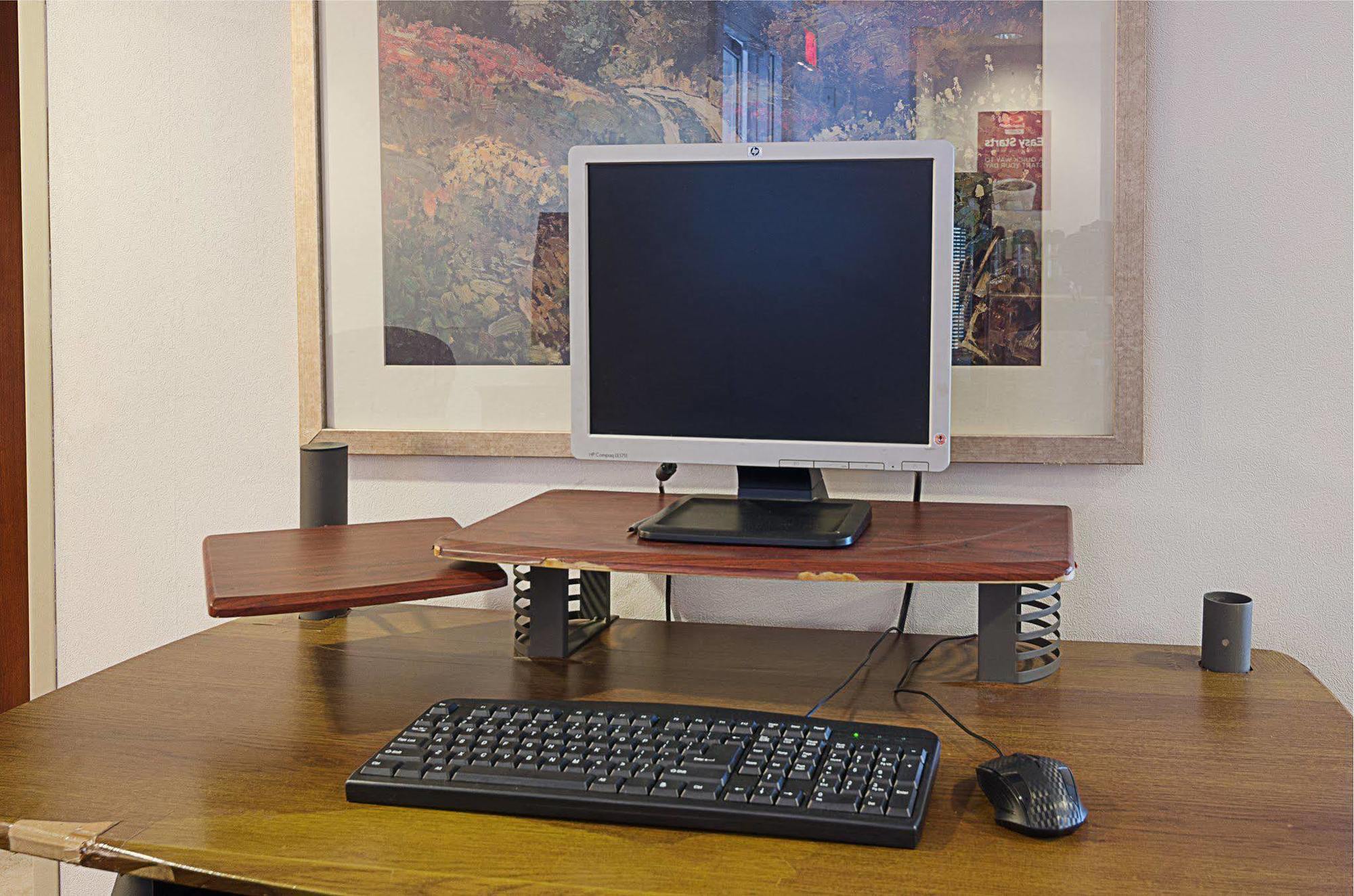 Econo Lodge Inn & Suites Johnson City Εξωτερικό φωτογραφία